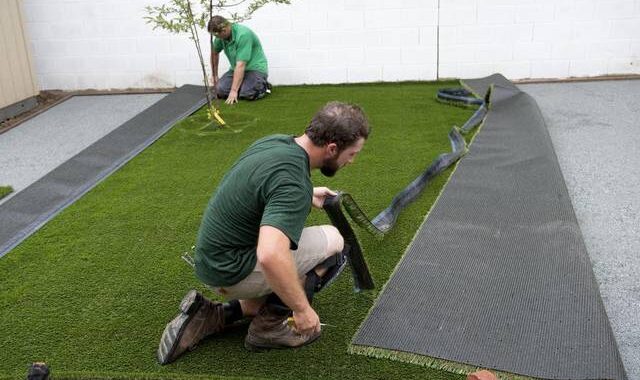 The hospitality industry turns on to the use of artificial grass